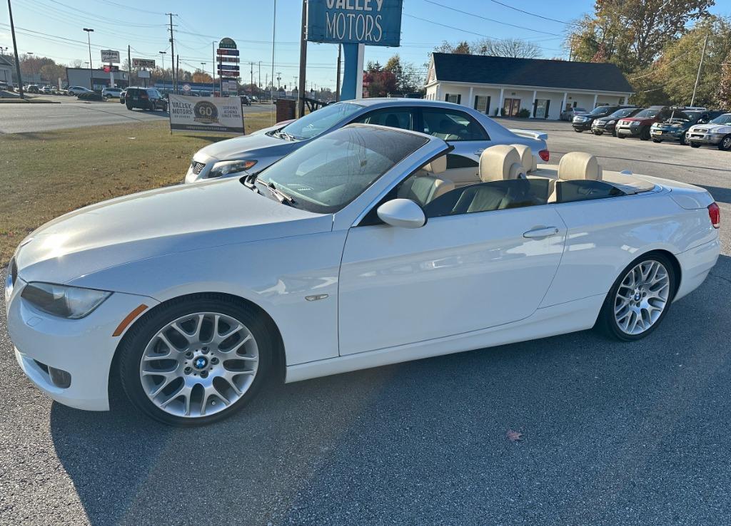 2008 BMW 3 Series 328i's photo