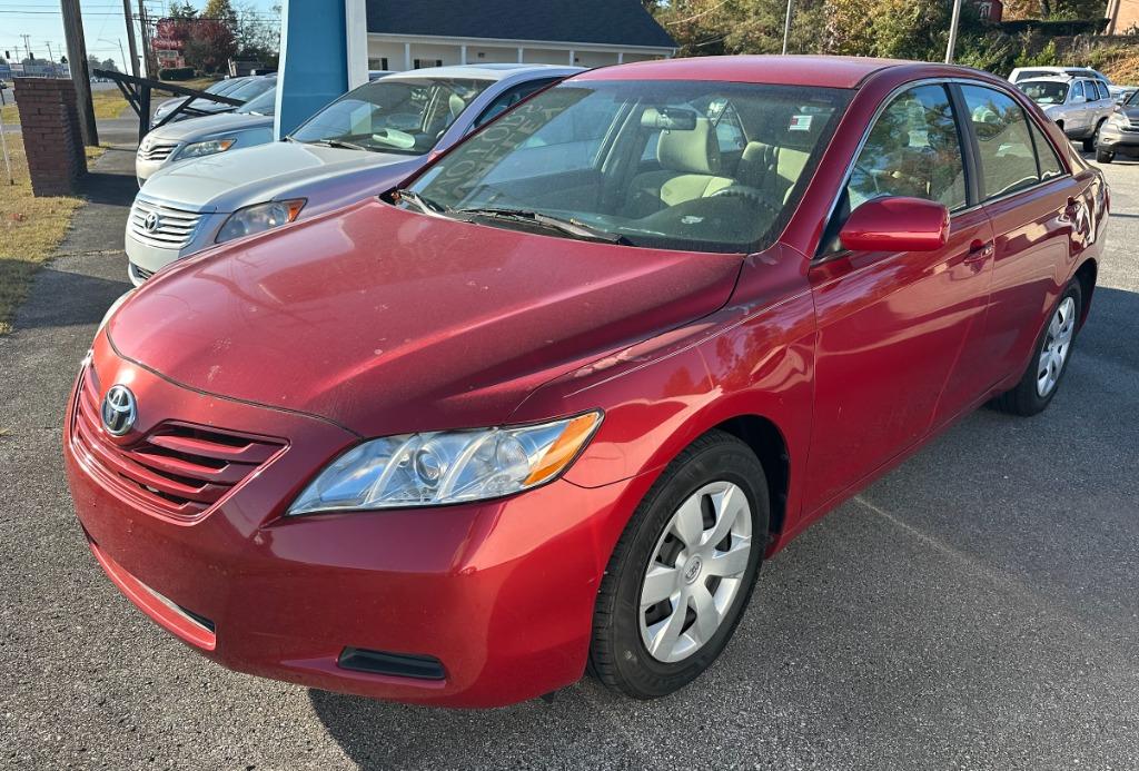 2008 Toyota Camry LE's photo